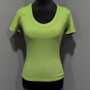 Heart & Hips Green Short Sleeve Top